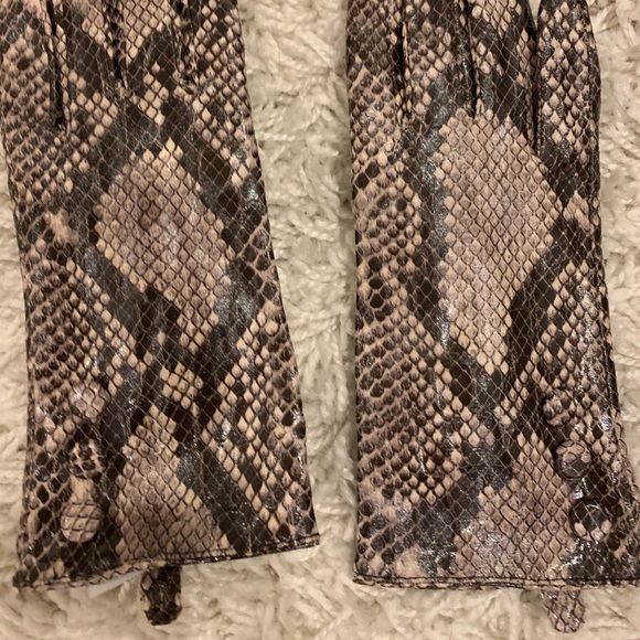 Cute gloves, never worn. $30 each - Picture 3 of 3